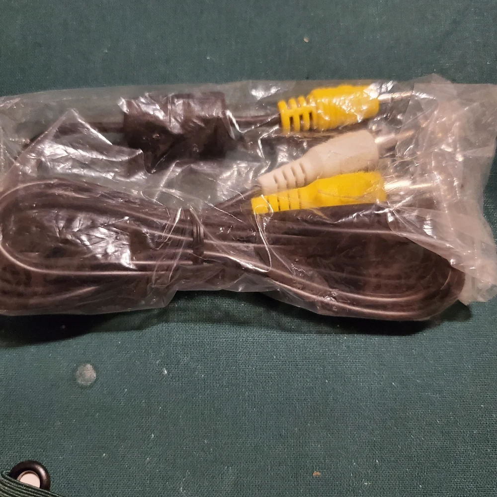 A/V Cable Audio & Video Yellow and White